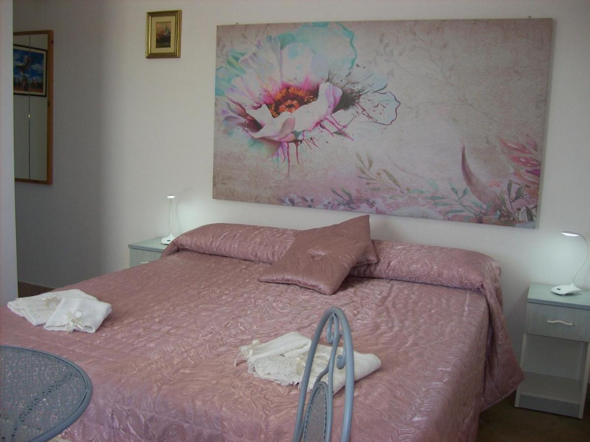 Otranto Le Sancinare Bed & Breakfast Casamassella Exterior photo