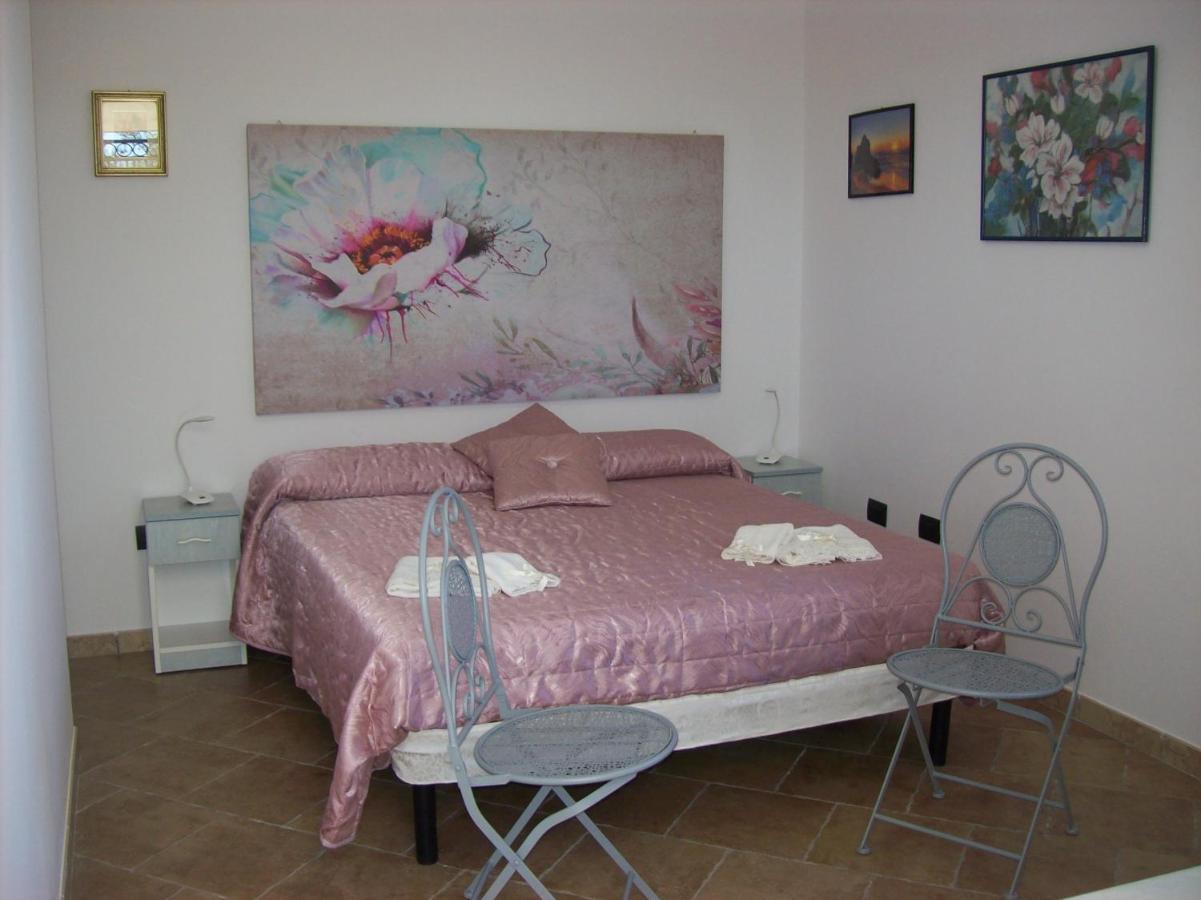 Otranto Le Sancinare Bed & Breakfast Casamassella Exterior photo