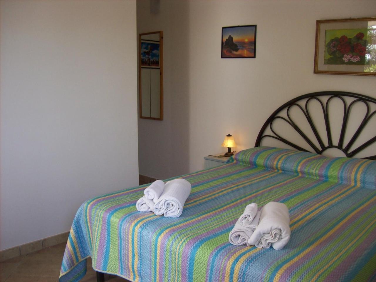 Otranto Le Sancinare Bed & Breakfast Casamassella Exterior photo